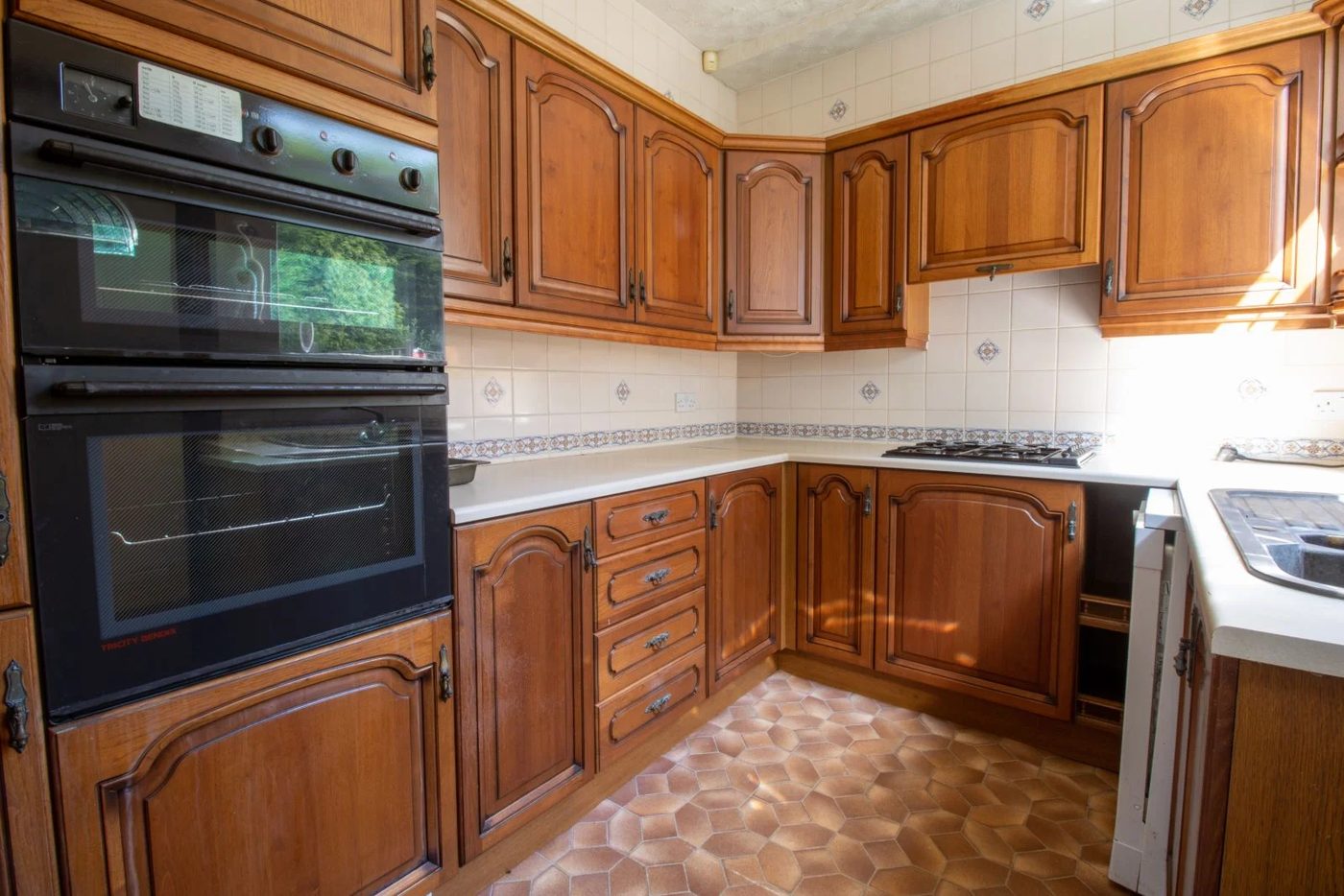 Kitchen Cabinets Uppers Too Bluky