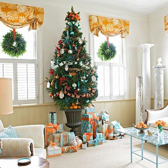 turquoise and orange christmas tree - BHG via @Bekob