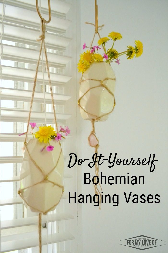 do it yourself bohemian hanging vasesboho handfuls of wild flowers in diiy hanging vases