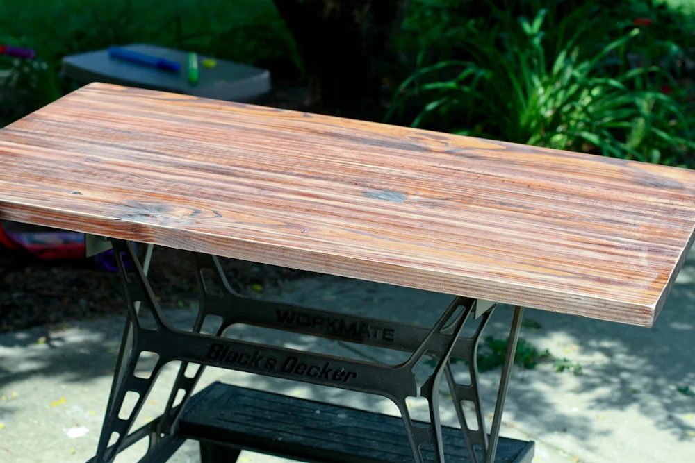 desk and chair facelift (6)