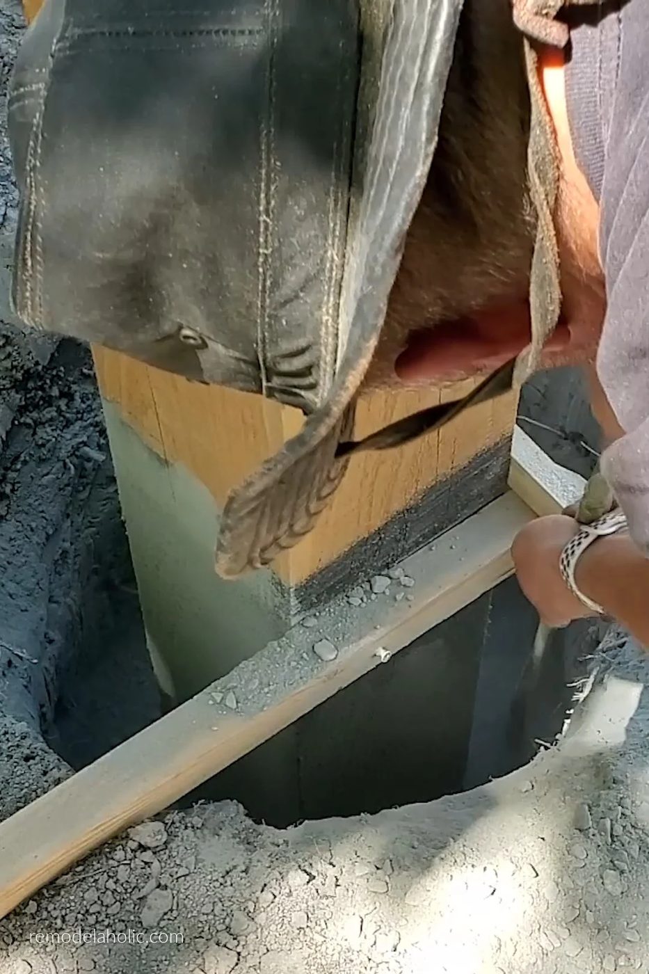 How To Dry Pour A Concrete Post Footing Stir With Rebar Bekob