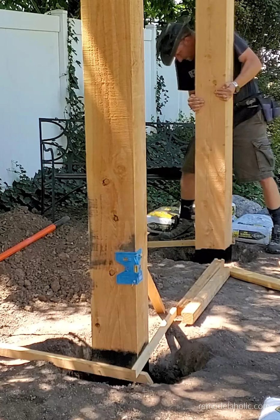 Place And Level Arbor Swing Post 8x8 In 3ft Hole 05, Bekob