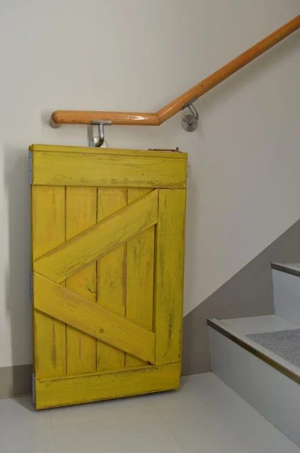 Bifold Hinged Barn Door Baby Gate For Small Stair Landing, Built By Sew Homegrown, Building Plan Design By Bekob