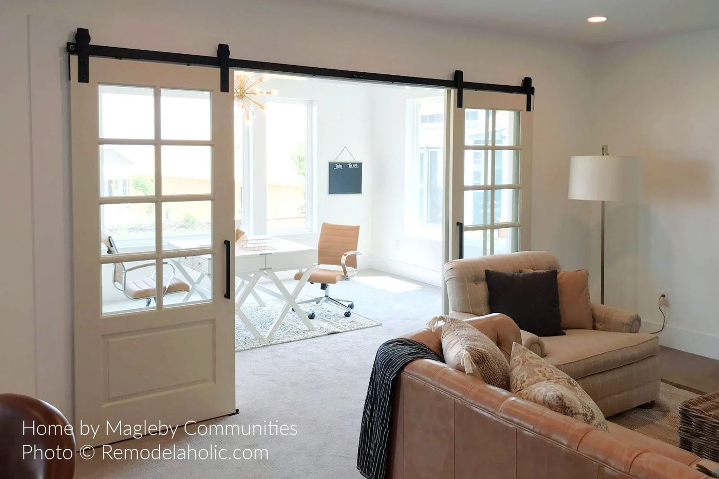 Diy Barn Door Design options Quadruple Barn Door option For Extra Wide Opening With Windows Lighting SL18 H13 Bekob