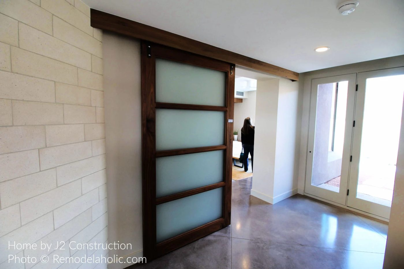 Diy Barn Door Design options 4 Panel Wood Frosted Glass Barn Door With Hardware Hidden In Header SG19 H17 Bekob