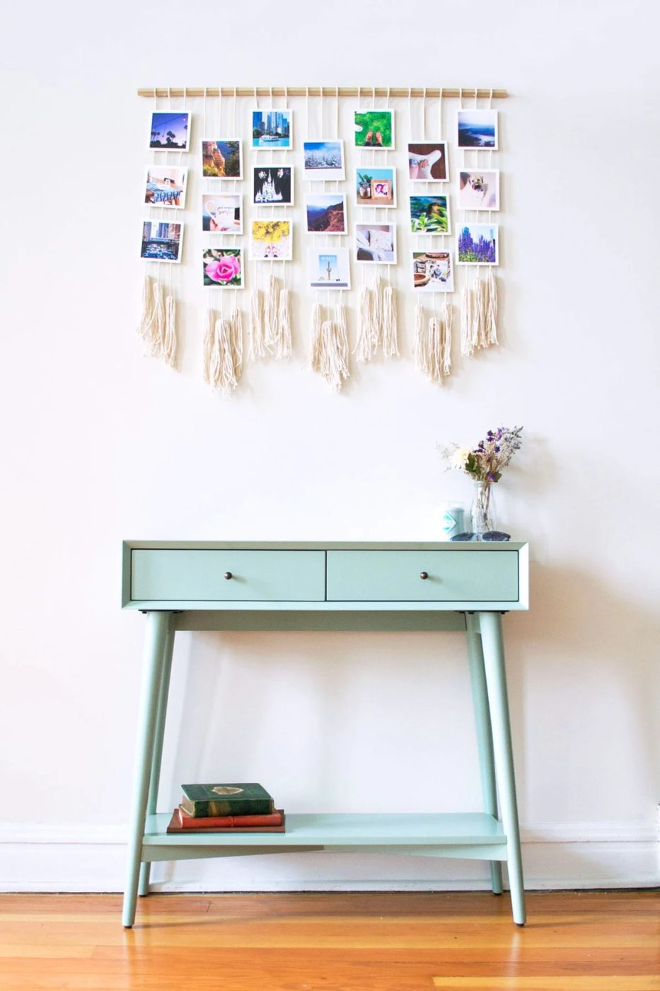 MINI MINT GREEN ENTRY DESK