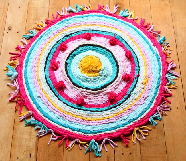 Make T Shirt Rag Rug Apieceofrainbowblog 210