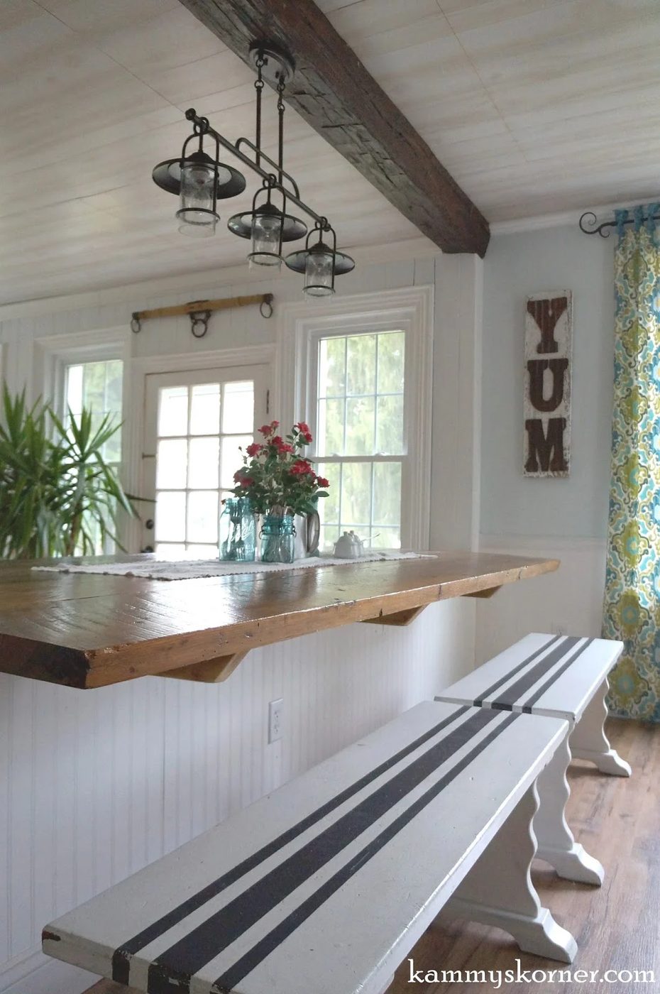 22 Breakfast bar from reclaimed wood, by Kammy's Korner featured on @Bekob