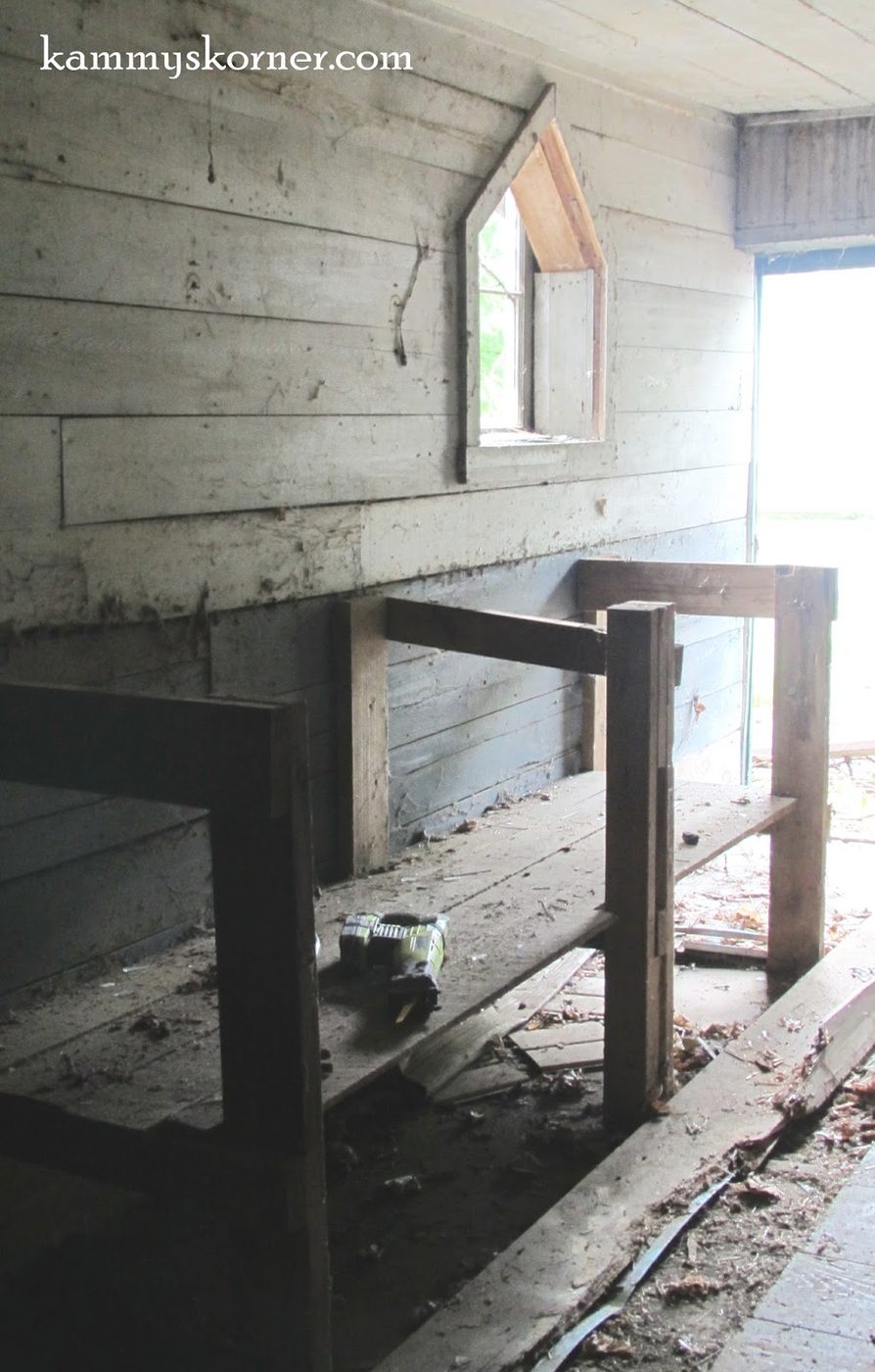 9 Barn wood planks made into built-in table by Kammy's Korner featured on @Bekob