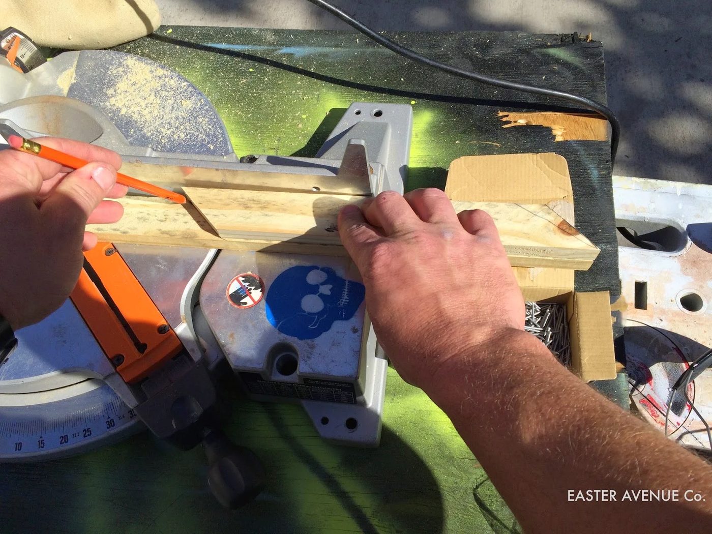 how to build a chevron lattice for garden plants, step 10 - Easter Avenue Co on @Bekob