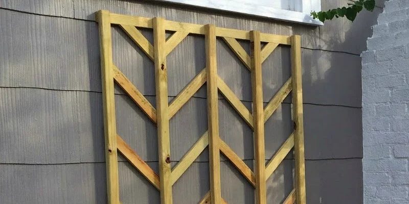Handmade Chevron Lattice Trellis walkthrough