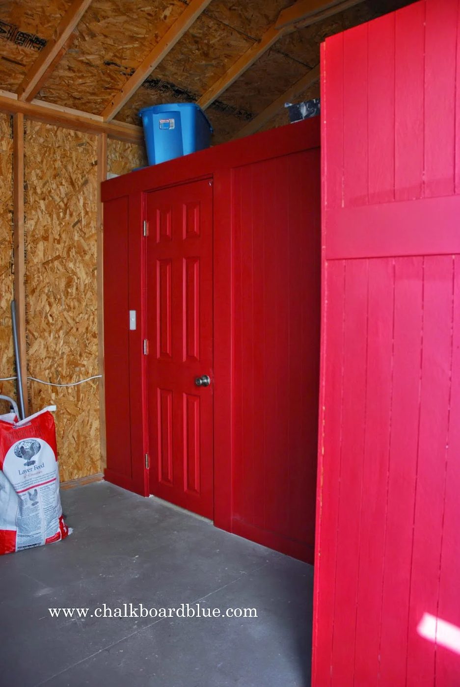 How to Build a Storage Shed with a Chicken Run and Coop by Chalkboardblue featured on Bekob