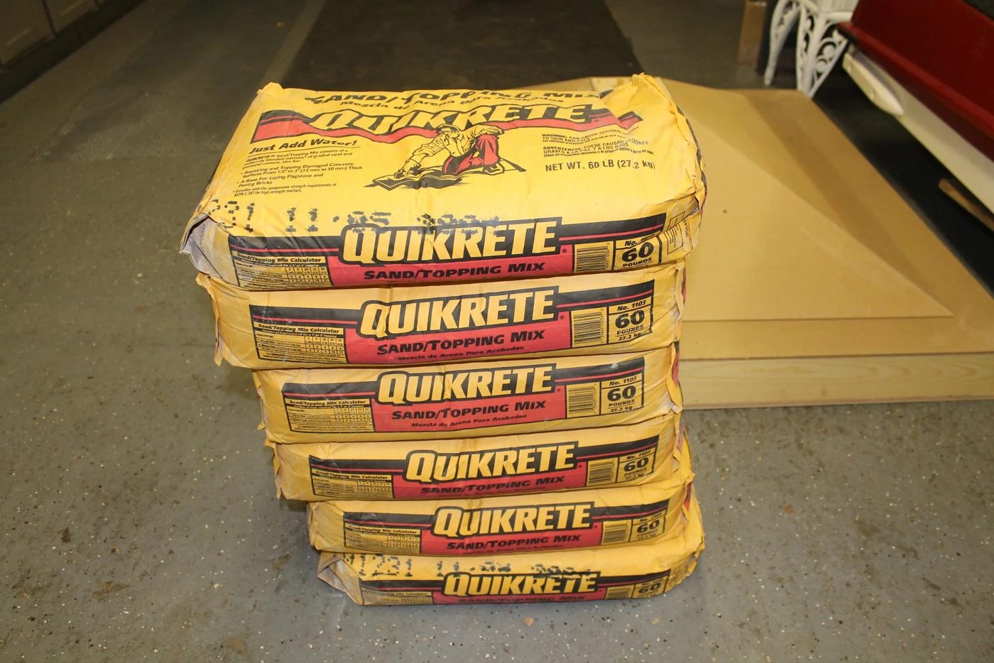 walkthrough to make your own Handmade concrete countertops Construction2Style on @Bekob (10)