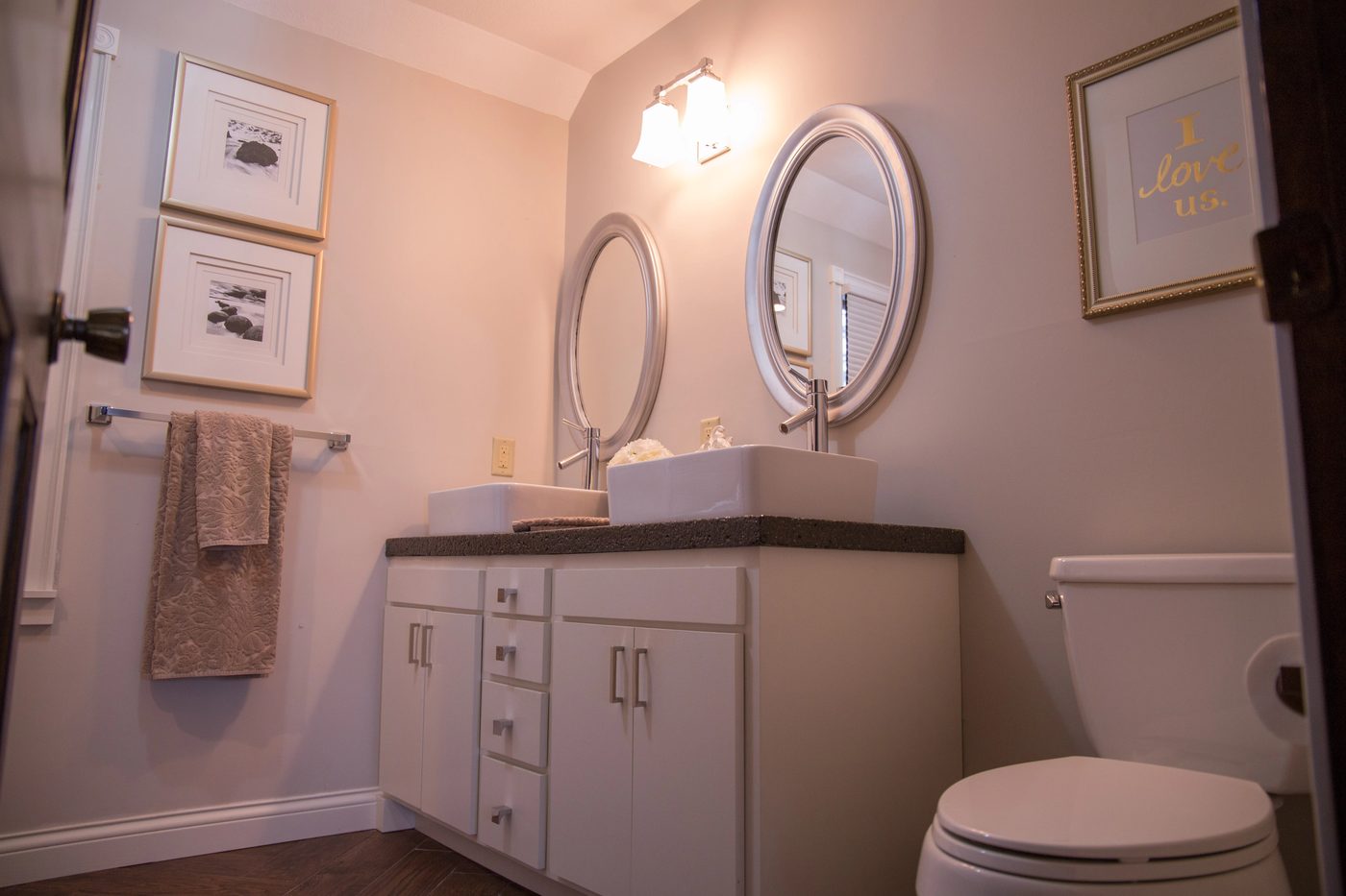 master bathroom renovation with Handmade concrete countertops Construction2Style on @Bekob (4)