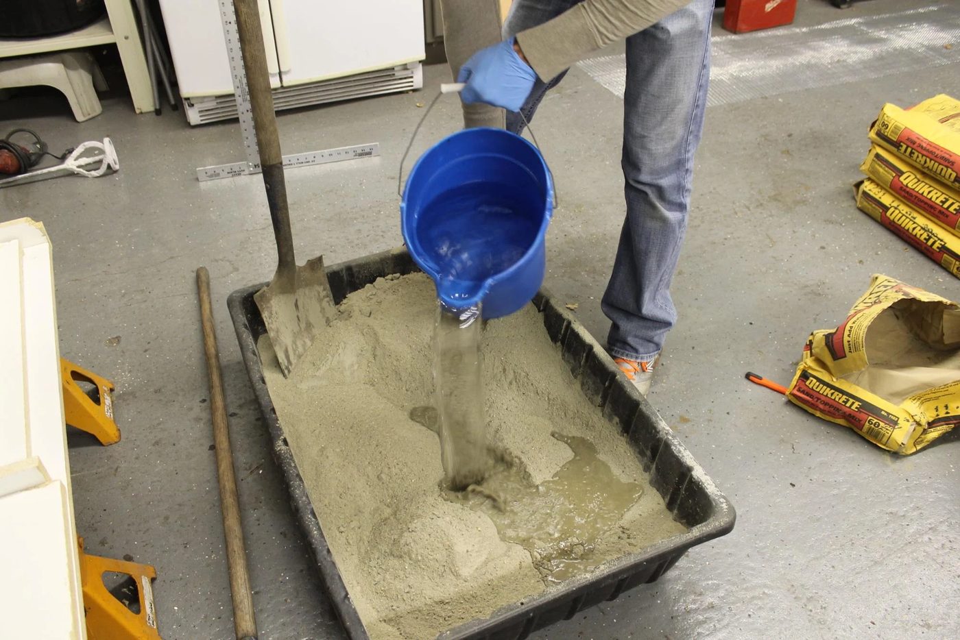 how to mix concrete for Handmade concrete countertops
