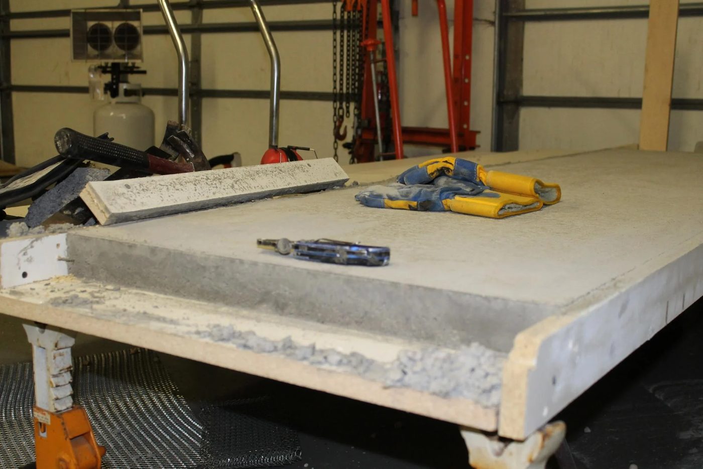 removing Handmade concrete countertops from the mold