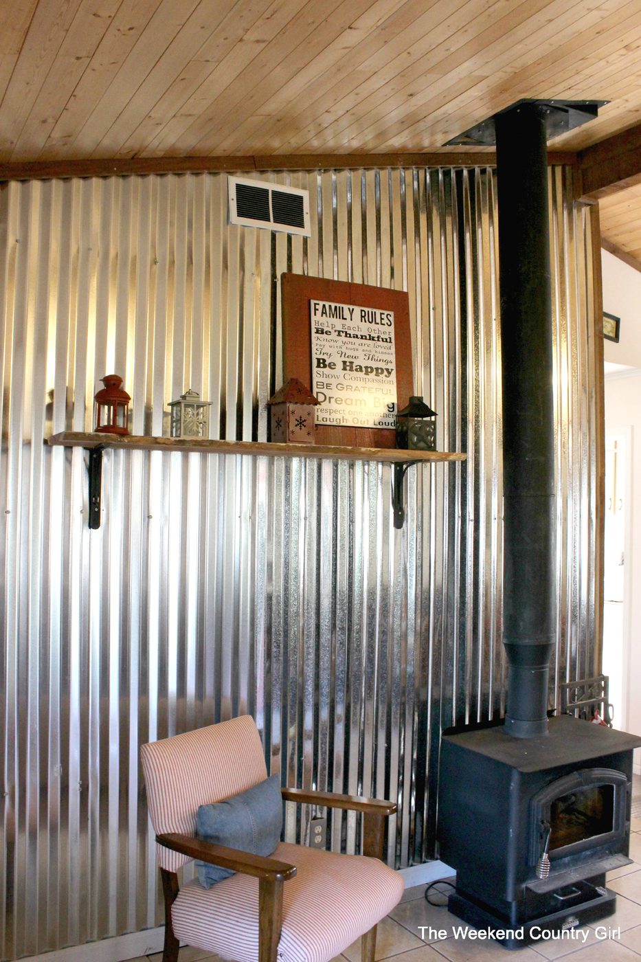 handmade corrugated tin metal sheet wall - The Weekend Country Girl featured on @Bekob