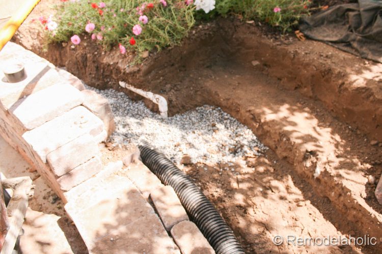 How to build a retaining wall with a drain pipe and steps from Bekob
