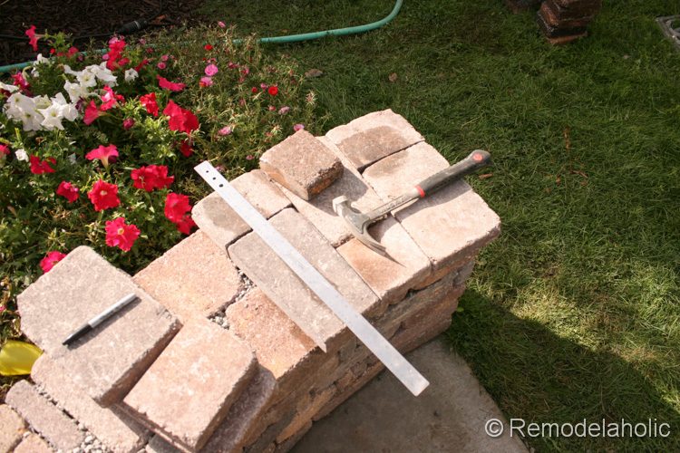 How to add a top to a Handmade retaining wall, by Bekob