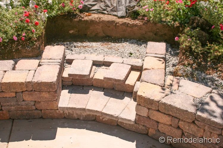 How to build steps into a retaining wall from Bekob