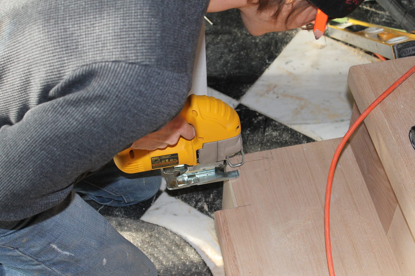 cut stair nose for railing remodel - Construction2Style via @Bekob