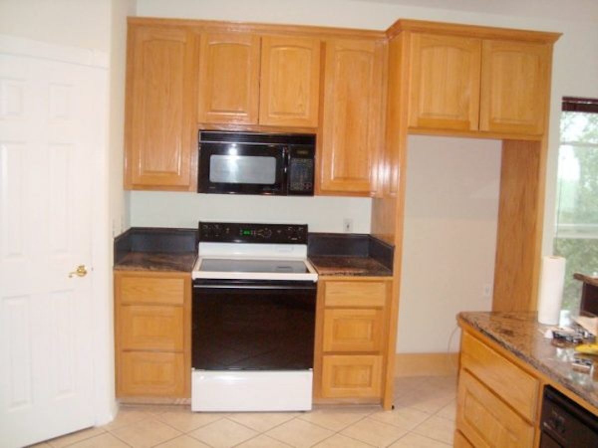 Builder Grade Microwave And Stove The Rozy Home Featured On Bekob 600x450