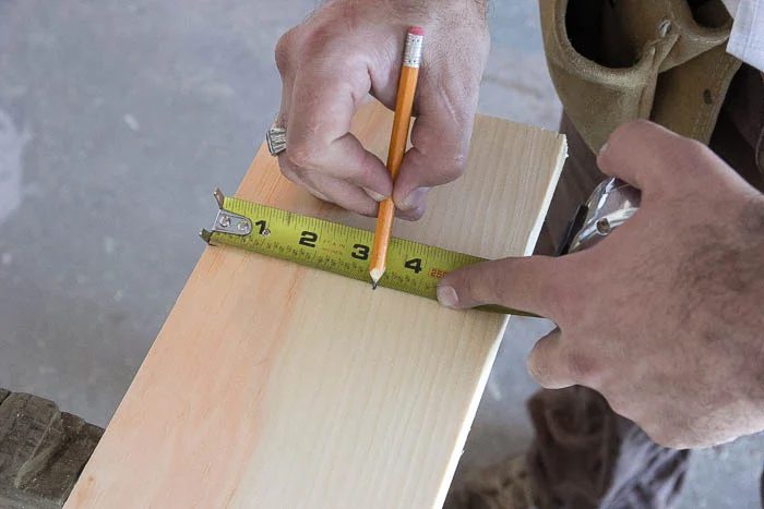 How to measure and cut window trim featured on Bekob.com