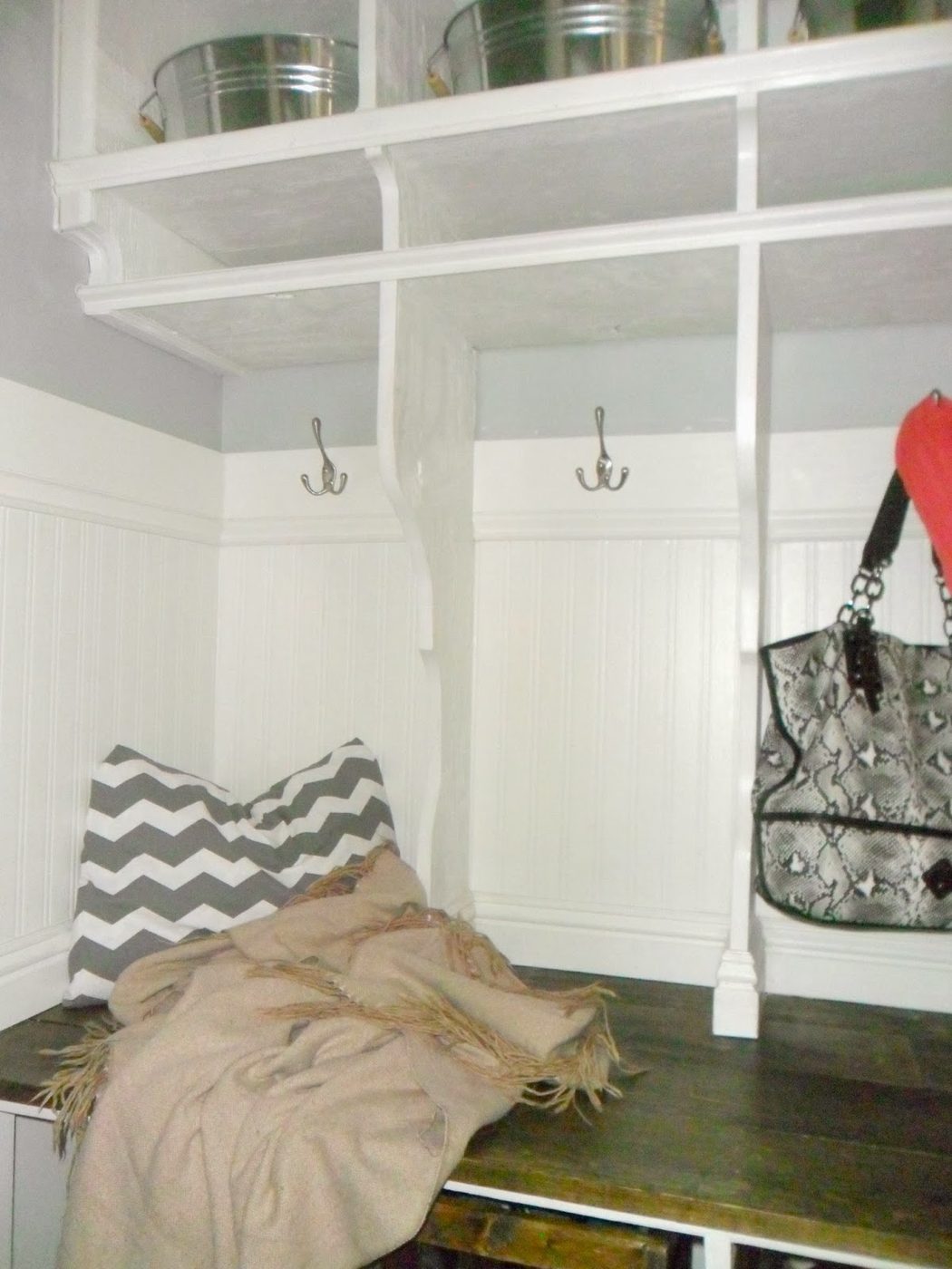 entryway mudroom with bench and cubbies, Home Heart and Hands featured on Bekob