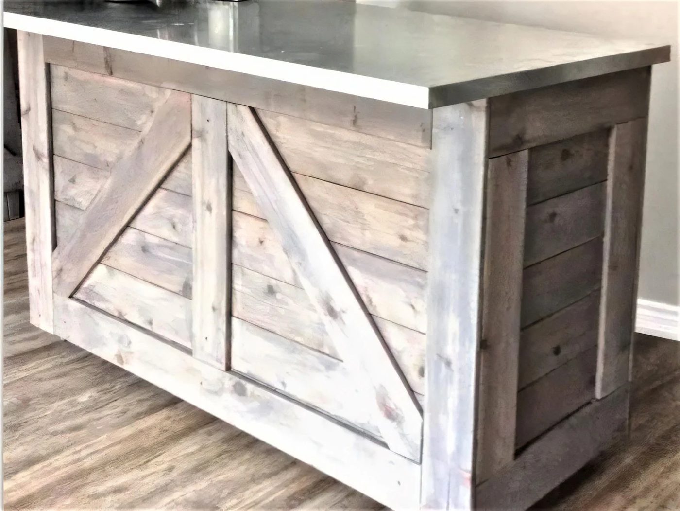 12a Rustic Bar With Galvanized Counter walkthrough By 2Perfection Decor Blog Featured On Bekob 021853