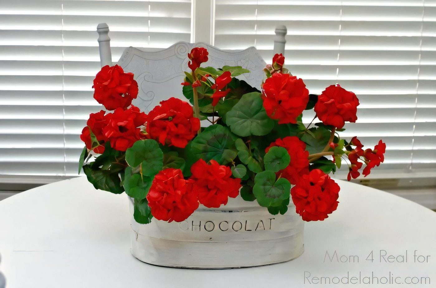 10 Upcycled Planter With G 022002
