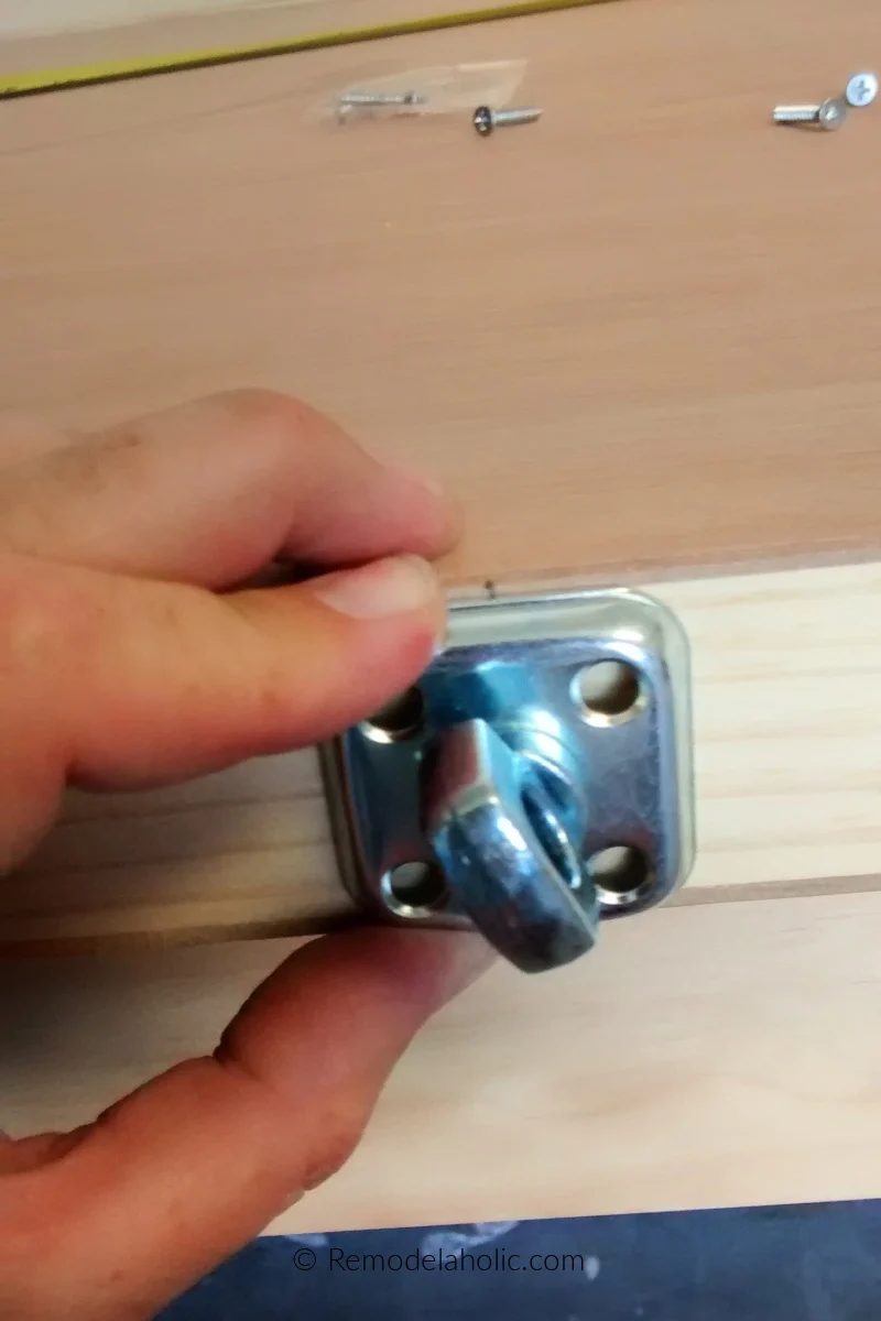 straightforward Handmade Folding Workbench Step 9 Bekob