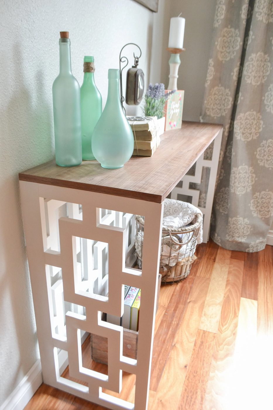 21 How To Build A Fretwork Console Table, By The Created Home Featured On @Bekob