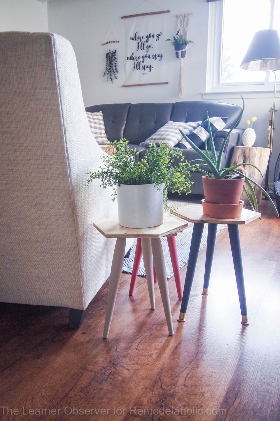 Make your own stools or plant stands by using the legs from thrifted tables and some plywood! An inexpensive and straightforward weekend project by The Learner Observer for Bekob