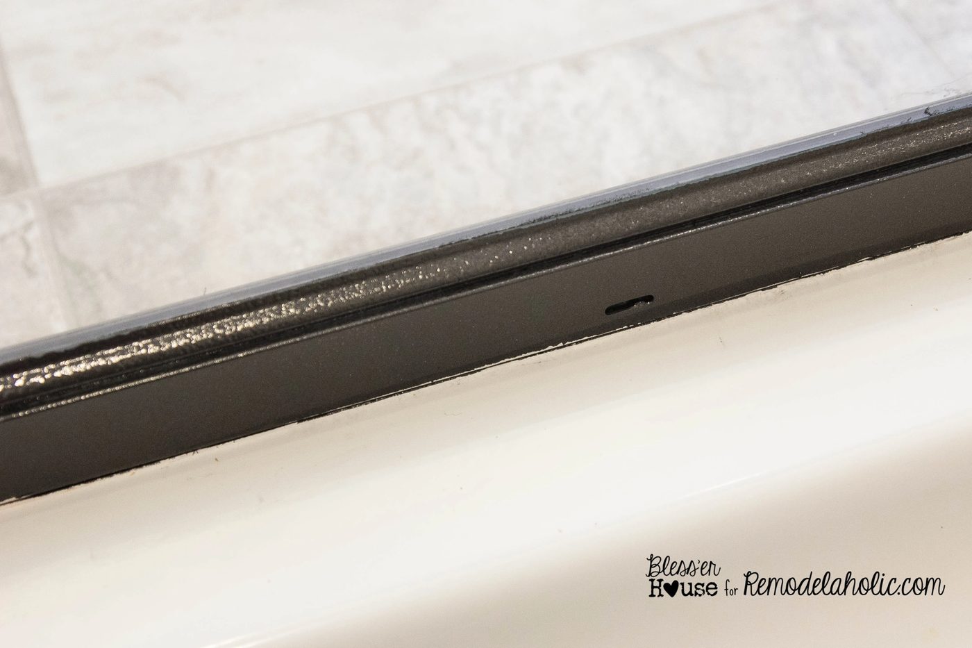 how to paint a shower door to look like a factory window, industrial style