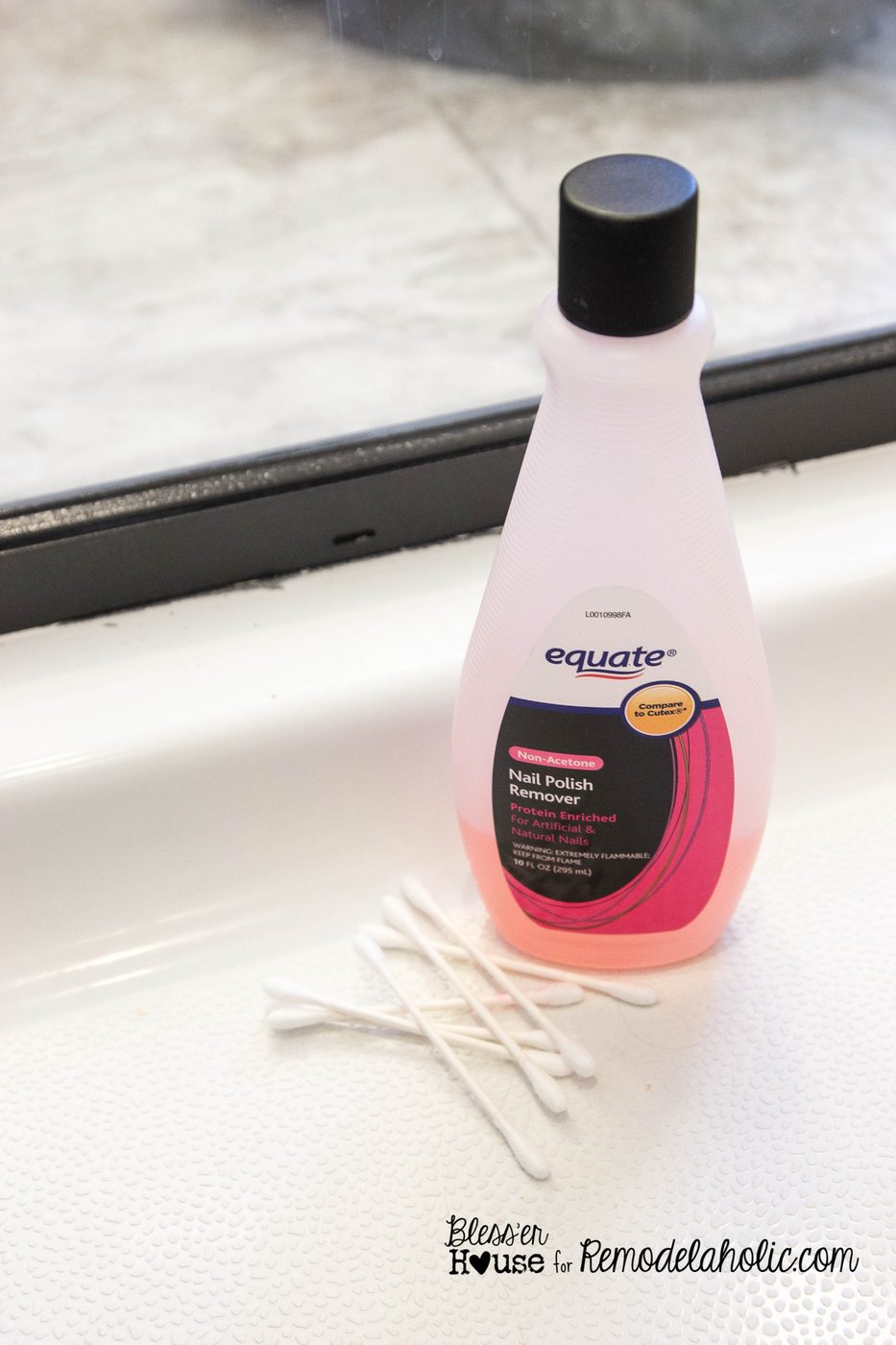 how to paint a shower door to look like a factory window, industrial style