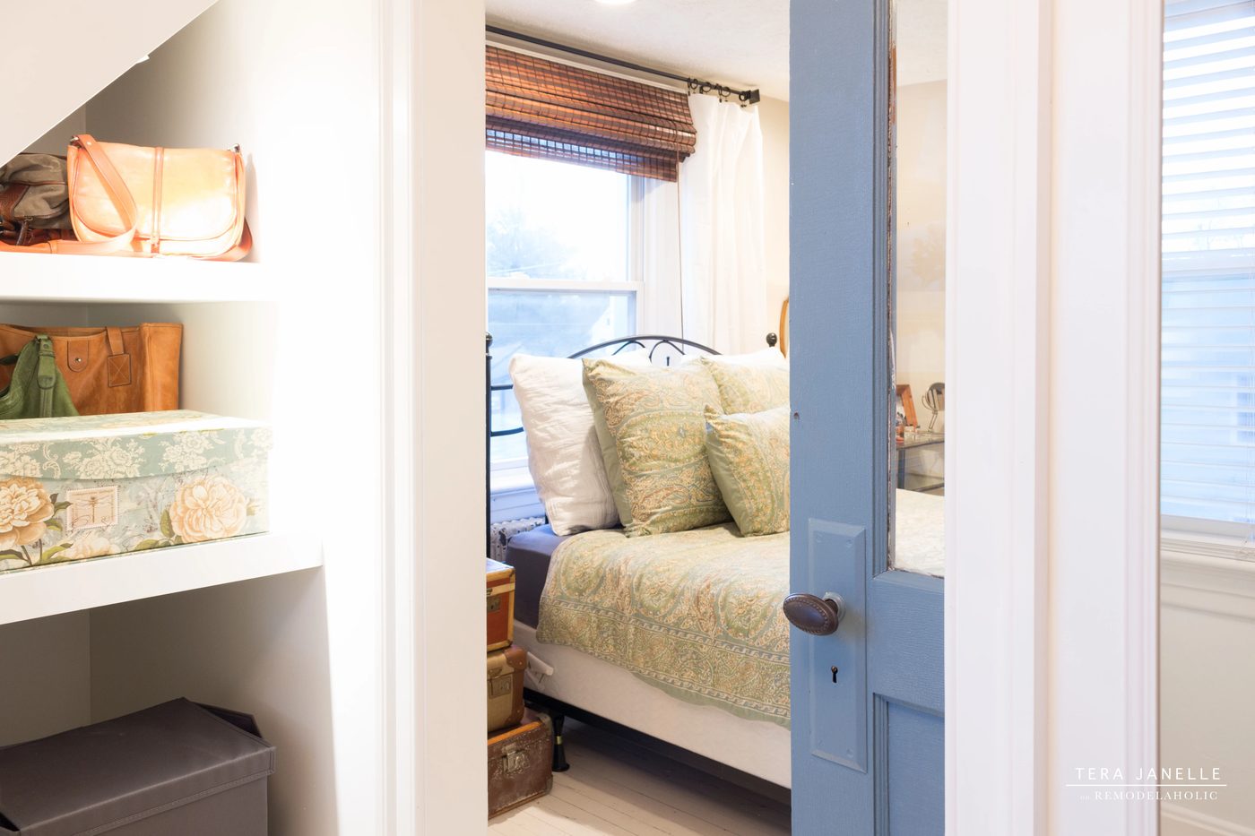 Dreamy! Create a striking boutique-style walk-in closet. Cape Cod Walk In Closet by Tera Janelle on @Bekob