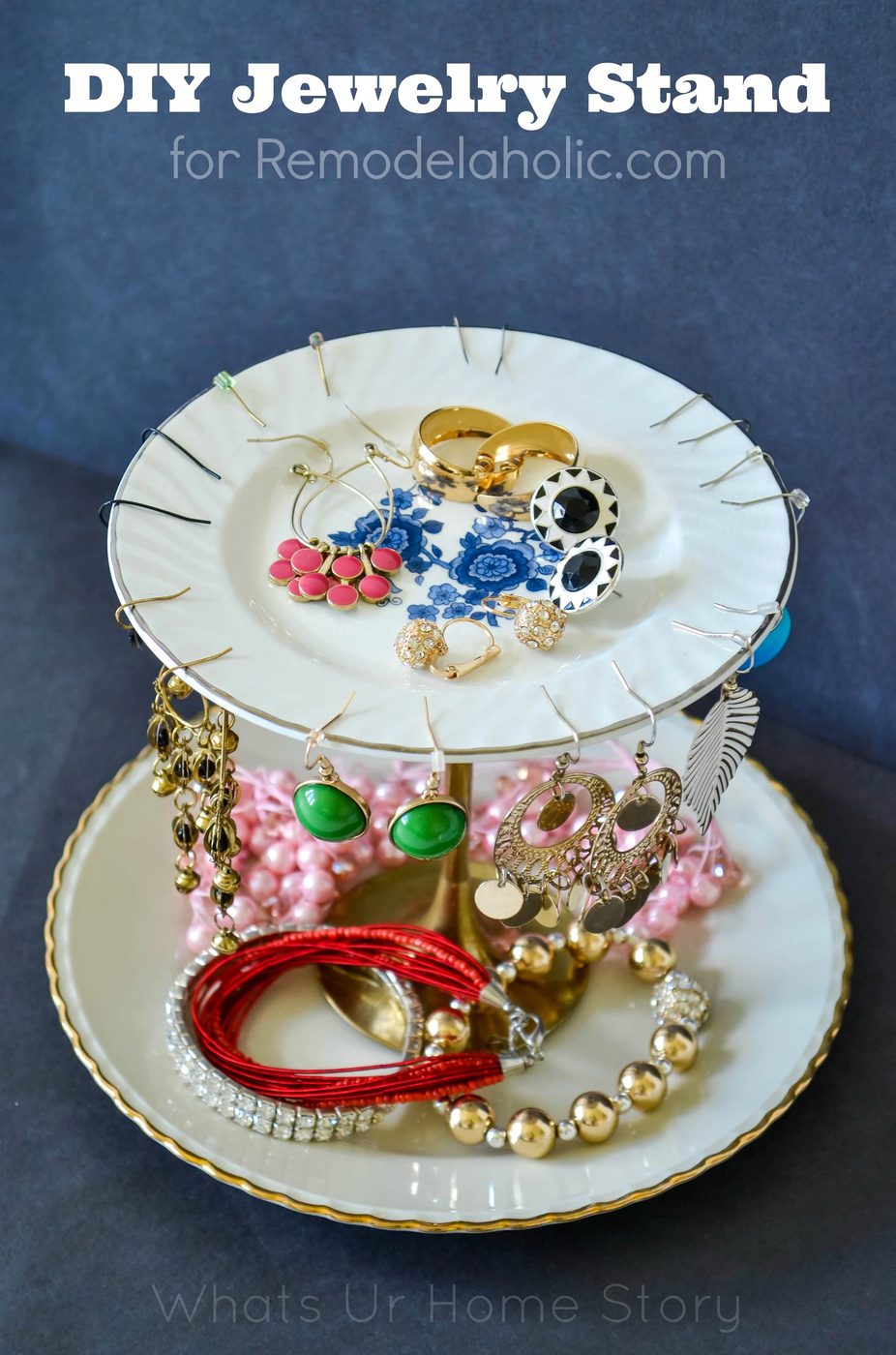 jewelry stand made from plates on Bekob.com