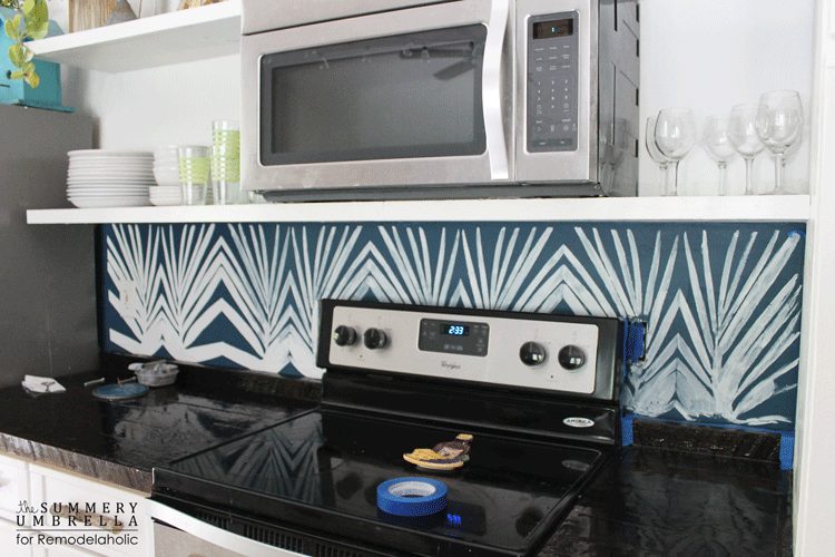 handmade-kitchen-backsplash-stencil-11