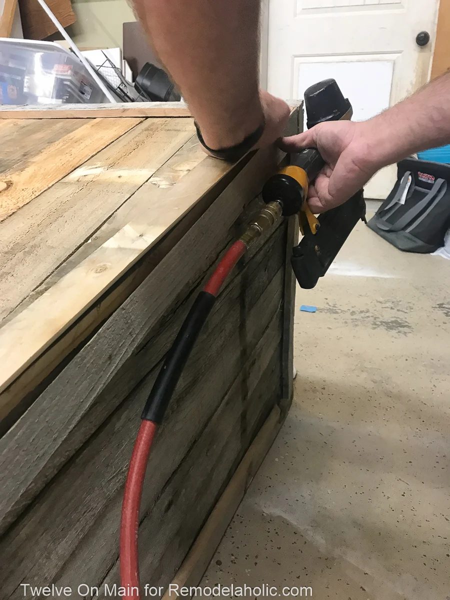 Diy Large Pallet Planter Sara Syrett1 (10 Of 11)