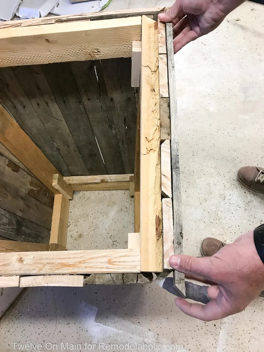 Diy Large Pallet Planter Sara Syrett (11 Of 21)