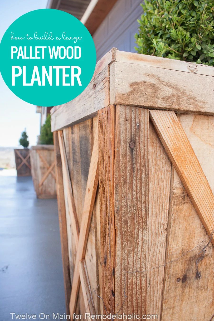 Build a large wood planter on a modest-cost following this large pallet planter walkthrough. Using scrap wood and reclaimed pallet wood reduces the cost and gives this striking pla