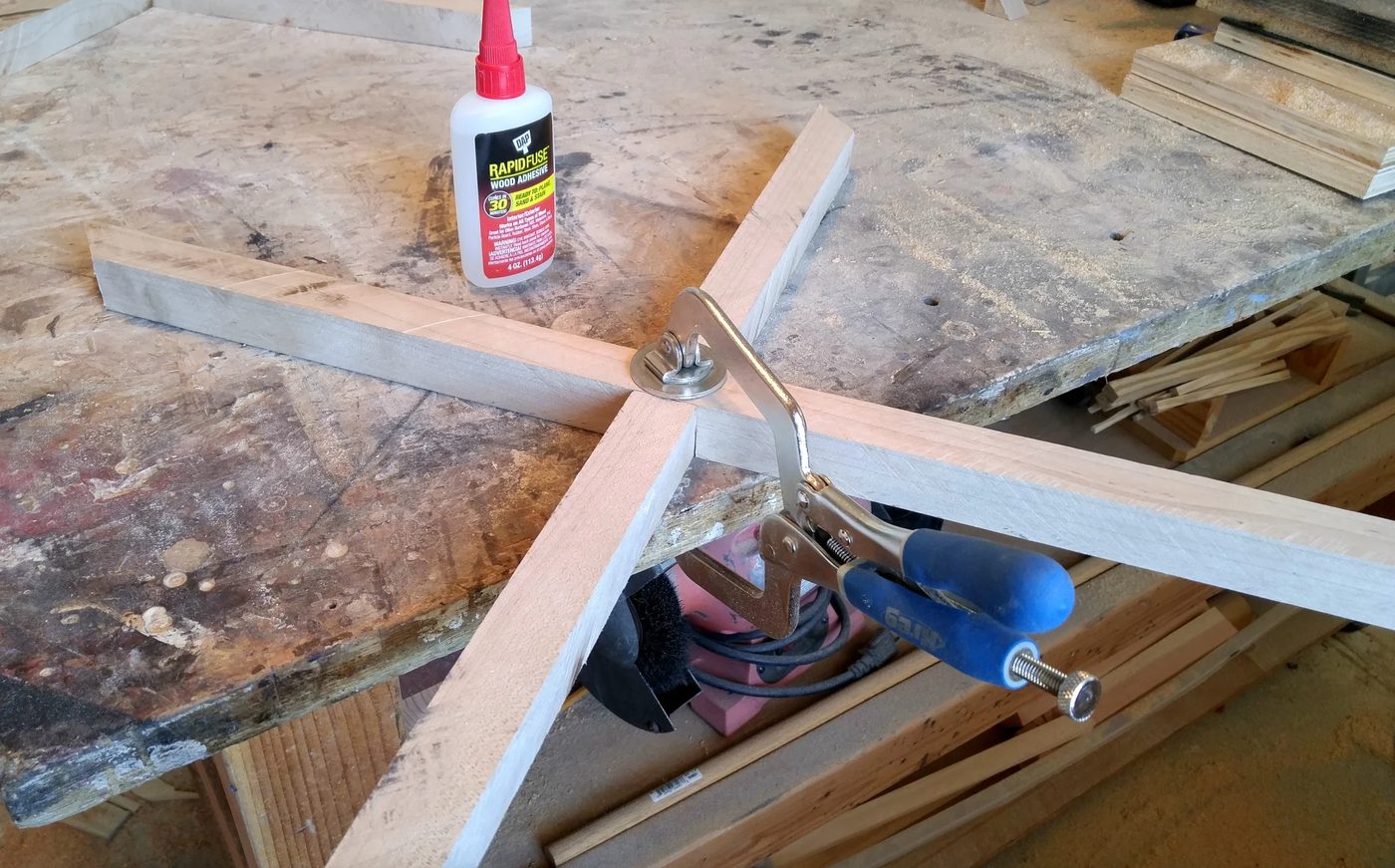 Pneumatic-Addict-clamping-half-lap-joint-bench