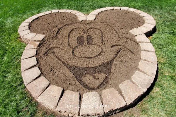 Handmade Disney Flower Bed Planter Mickey Head, Bekob