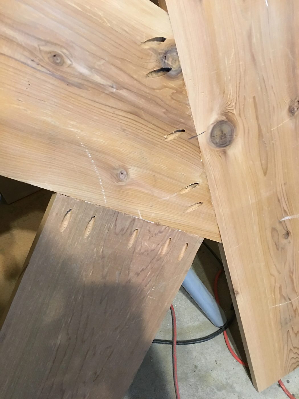 how to build your own large outdoor Handmade monogram planter, by Ellery Designs on @Bekob