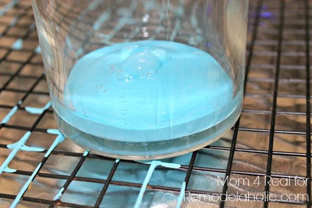 Paint-a-bottle-on-the-inside