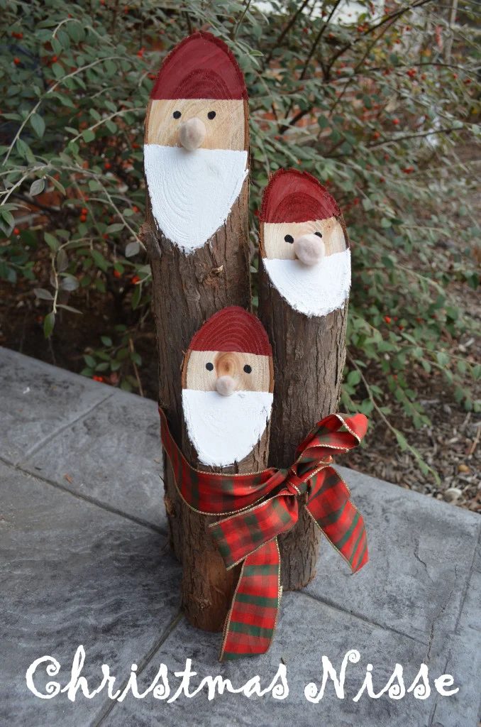 handmade cedar log christmas nisse santa elf gnome - Smart Girls Handmade via @Bekob