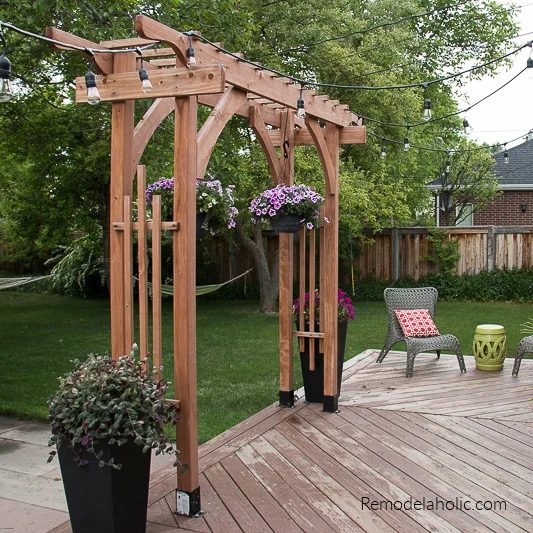 How To Build A Wood Garden Arbor For A Backyard Wedding Arch #Bekob