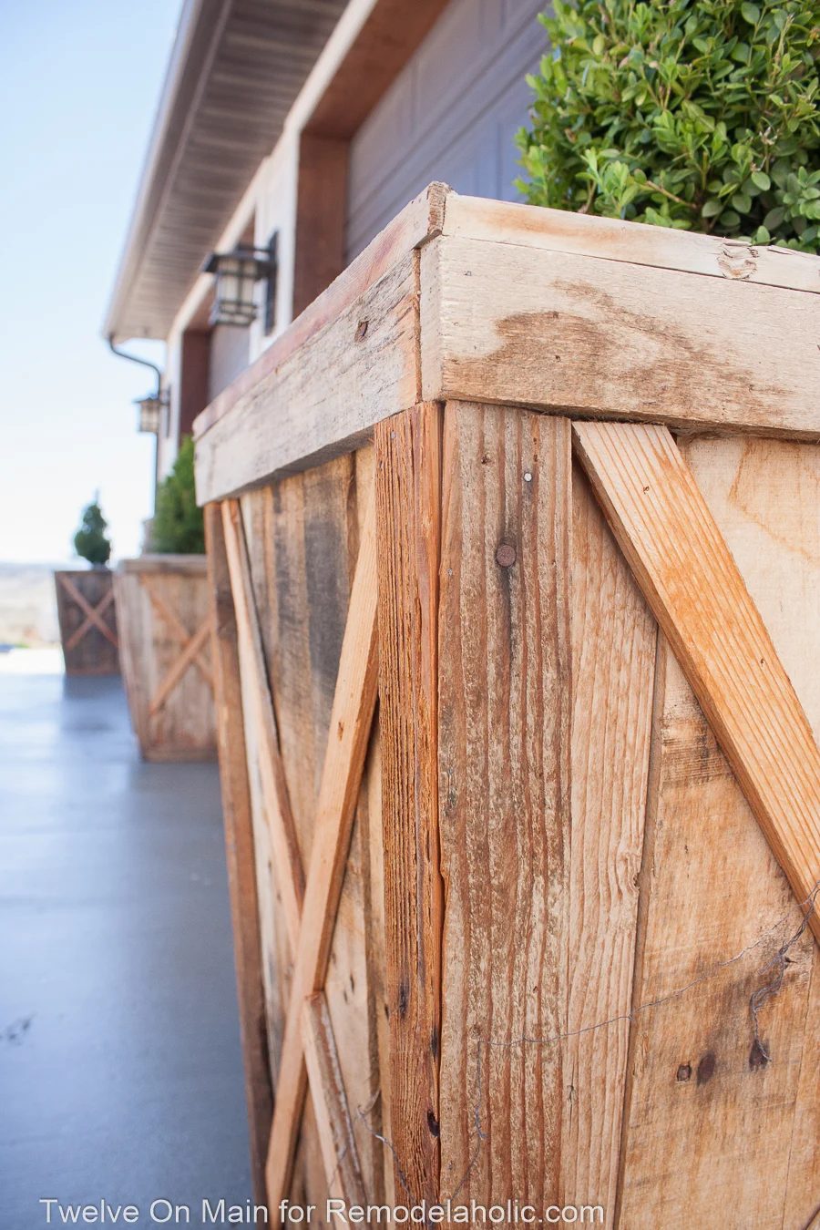 Diy Large Pallet Planter 9