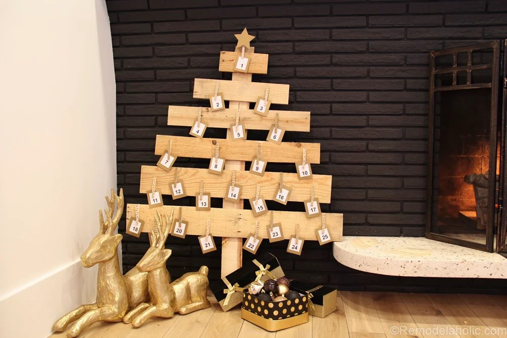 Handmade Pallet Wood Christmas Tree Advent Calendar; Day 11