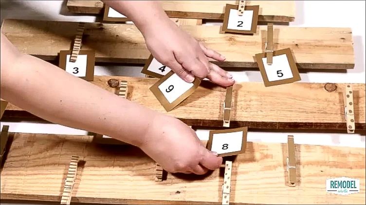 Pallet Wood Christmas Advent Calendar (10)